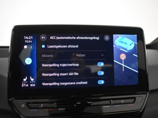 Volkswagen ID.3 Pure 45 kWh l Stoelverwarming l Adaptieve Cruise Control l Climate Control l Navigatie Full Map l... ActivLease financial lease