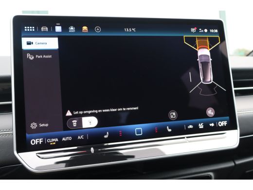 Volkswagen ID.7 Pro Limited Edition Inclusief €2000,- inruilvoordeel | Achterbank in ongelijke delen neerklapbaar... ActivLease financial lease
