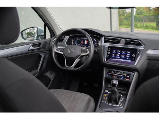 Volkswagen Tiguan 1.5 TSI Life Business / Adaptive Cruise Control/ Virtual Cockpit/ Panoramadak/ Trekhaak/ 110kW (1... ActivLease financial lease