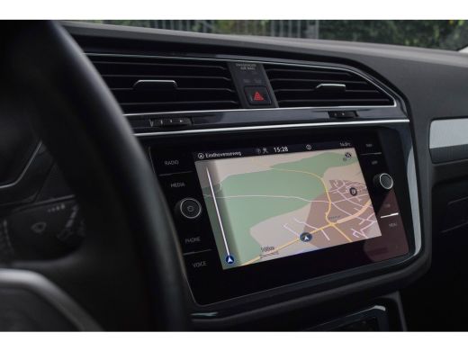 Volkswagen Tiguan 1.5 TSI Life Business / Adaptive Cruise Control/ Virtual Cockpit/ Panoramadak/ Trekhaak/ 110kW (1... ActivLease financial lease