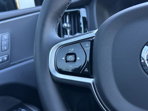 Volvo  XC60 2.0 T6 Plug-in hybrid AWD Plus Black Edition | Trekhaak | BLIS | Pano | Sportstoel | Pilot Assist... ActivLease financial lease