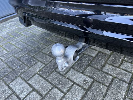 Volvo  XC60 2.0 T6 Plug-in hybrid AWD Plus Black Edition | Trekhaak | BLIS | Pano | Sportstoel | Pilot Assist... ActivLease financial lease