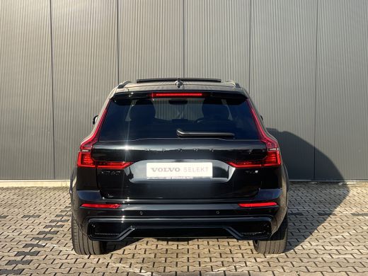 Volvo  XC60 T6 Plug-in hybrid AWD Ultra Black Edition | Bowers&Wilkins | Luchtvering | Registratie 2026 | 22 ... ActivLease financial lease