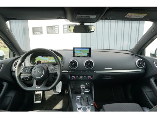 Audi A3 Limousine 30 TFSI 2X S Line | VIRTUAL COCKPIT | CARPLAY | HALF LEDER | ActivLease financial lease