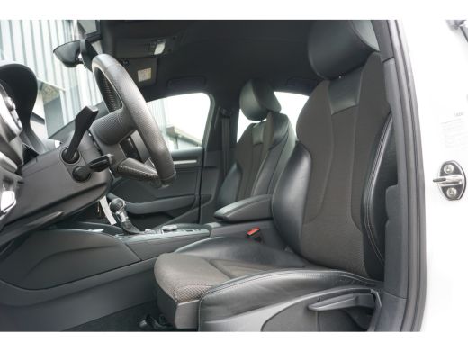 Audi A3 Limousine 30 TFSI 2X S Line | VIRTUAL COCKPIT | CARPLAY | HALF LEDER | ActivLease financial lease