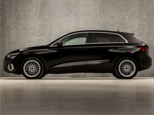 Audi A3 Sportback 30 TFSI Sportline Automaat (APPLE CARPLAY, GROOT NAVI, CLIMATE, GETINT GLAS, SPORTSTOEL... ActivLease financial lease