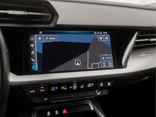 Audi A3 Sportback 30 TFSI Sportline Automaat (APPLE CARPLAY, GROOT NAVI, CLIMATE, GETINT GLAS, SPORTSTOEL... ActivLease financial lease