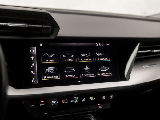 Audi A3 Sportback 30 TFSI Sportline Automaat (APPLE CARPLAY, GROOT NAVI, CLIMATE, GETINT GLAS, SPORTSTOEL... ActivLease financial lease