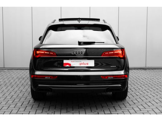 Audi Q5 50 TFSI e S edition Competition 299PK | Trekhaak | Luchtvering | Fijn nappa ledere stoelen | Pano... ActivLease financial lease