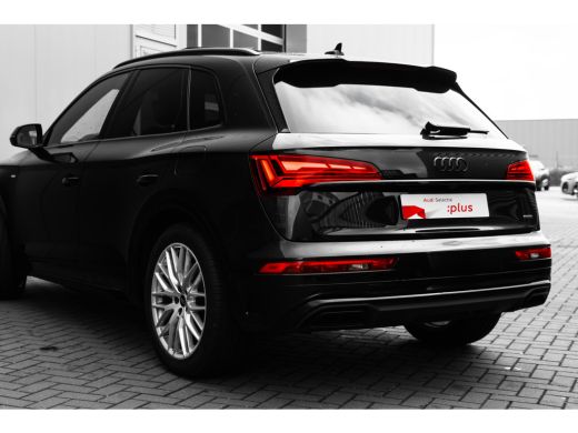 Audi Q5 50 TFSI e S edition Competition 299PK | Trekhaak | Luchtvering | Fijn nappa ledere stoelen | Pano... ActivLease financial lease