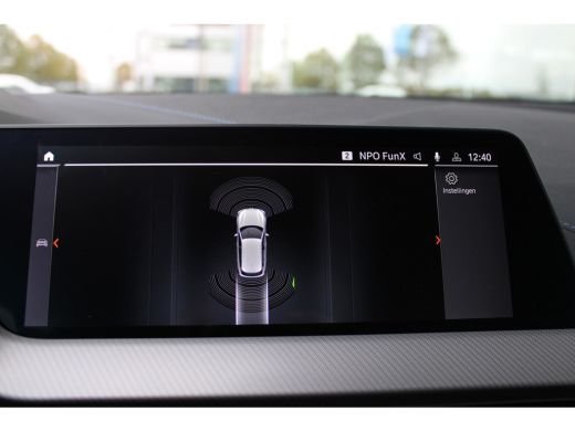 BMW 1 Serie 118i M Sport Automaat / Sportstoelen / LED / M Sportonderstel / Live Cockpit Professional / Cruis... ActivLease financial lease