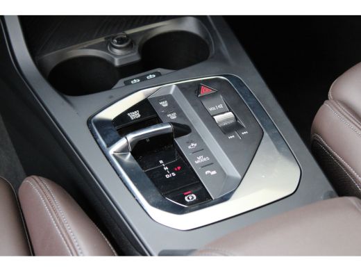 BMW 1 Serie 120 M Sport Automaat / Sportstoelen / M Adaptief onderstel / Comfort Access / Adaptieve LED / Par... ActivLease financial lease