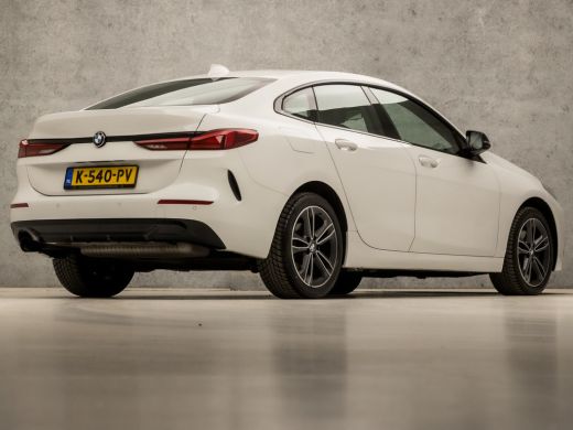 BMW 2 Serie Gran Coupé 218i Sport Automaat (APPLE CARPLAY, M STUUR, GROOT NAVI, LEDER, SFEERVERLICHTING, SPOR... ActivLease financial lease