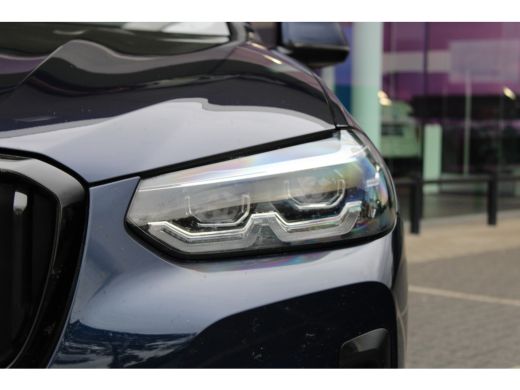 BMW X3 xDrive30e High Executive M Sport Automaat / Panoramadak / Trekhaak / Sportstoelen / LED / Parking... ActivLease financial lease