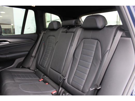 BMW X3 xDrive30e High Executive M Sport Automaat / Panoramadak / Trekhaak / Sportstoelen / LED / Parking... ActivLease financial lease