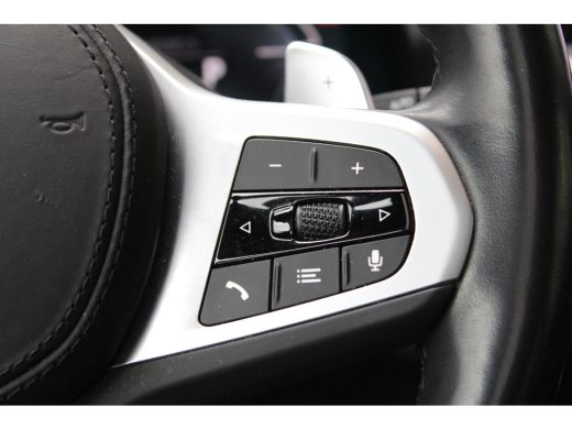 BMW X3 xDrive30e High Executive M Sport Automaat / Panoramadak / Trekhaak / Sportstoelen / LED / Parking... ActivLease financial lease