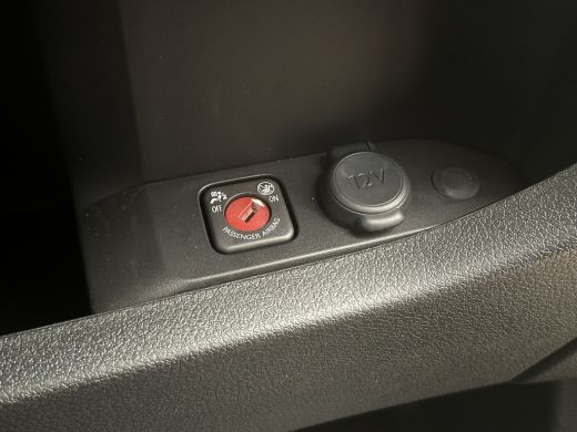 Citroën Jumpy 2.0 BlueHDI 145 L2 | 2 zitplaatsen rechtsvoor | Achteruitrijcamera | Airco ActivLease financial lease