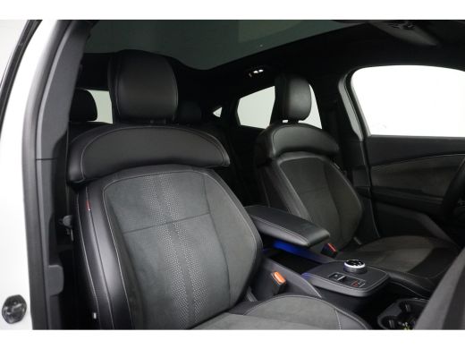 Ford Mustang Mach-E Mach-E GT Extended AWD 98 kWh | 100% dealeronderhouden | Achterspoiler | Achteruitrijcamera ActivLease financial lease