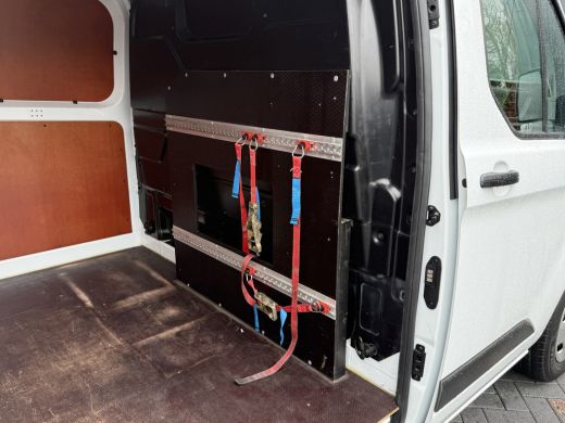 Ford Transit Custom 2.0 TDCI 130 PK AUTOMAAT / L2H1 / TREND / TREKHAAK / CRUISE / CAMERA / NAVI / LED ActivLease financial lease