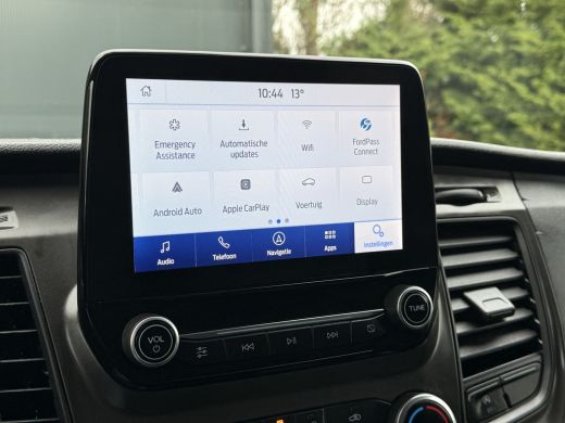 Ford Transit Custom 2.0 TDCI 130 PK AUTOMAAT / L2H1 / TREND / TREKHAAK / CRUISE / CAMERA / NAVI / LED ActivLease financial lease