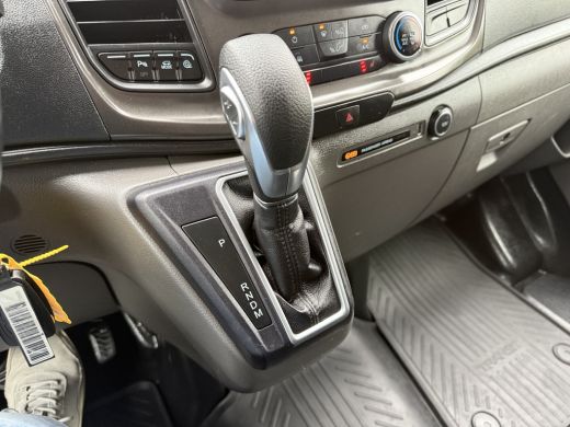 Ford Transit Custom 2.0 TDCI 130 PK AUTOMAAT / L2H1 / TREND / TREKHAAK / CRUISE / CAMERA / NAVI / LED ActivLease financial lease