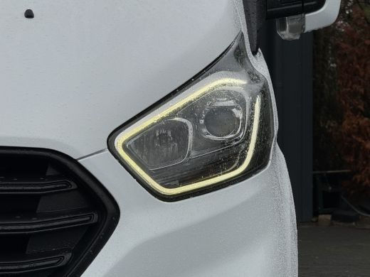 Ford Transit Custom 2.0 TDCI 130 PK AUTOMAAT / L2H1 / TREND / TREKHAAK / CRUISE / CAMERA / NAVI / LED ActivLease financial lease