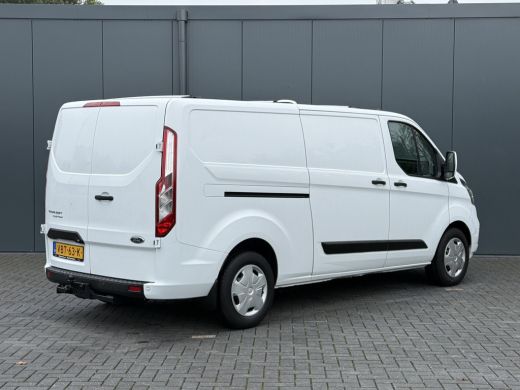 Ford Transit Custom 2.0 TDCI 130 PK AUTOMAAT / L2H1 / TREND / TREKHAAK / CRUISE / CAMERA / NAVI / LED ActivLease financial lease