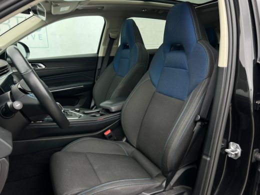 Lynk & Co 01 1.5 4X ZWART OP VOORRAAD! NL AUTO | CAMERA | PANO | ActivLease financial lease