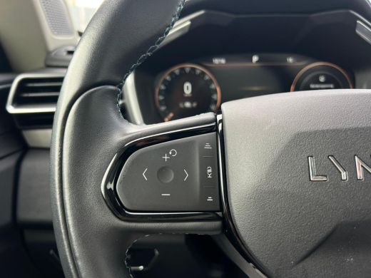 Lynk & Co 01 1.5 4X ZWART OP VOORRAAD! NL AUTO | TREKHAAK | CAMERA | PANO | ActivLease financial lease