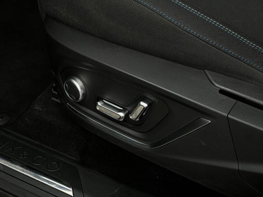 Lynk & Co 01 1.5 4X ZWART OP VOORRAAD! NL AUTO | TREKHAAK | CAMERA | PANO | ActivLease financial lease