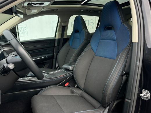 Lynk & Co 01 1.5 4X ZWART OP VOORRAAD! NL AUTO | TREKHAAK | CAMERA | PANO | ActivLease financial lease