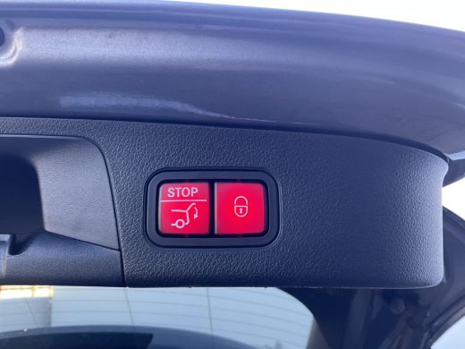 Mercedes-Benz GLA 180 Aut7 Solution AMG Pano.dak Stoel elctr+verw. Carplay Camera Business ActivLease financial lease