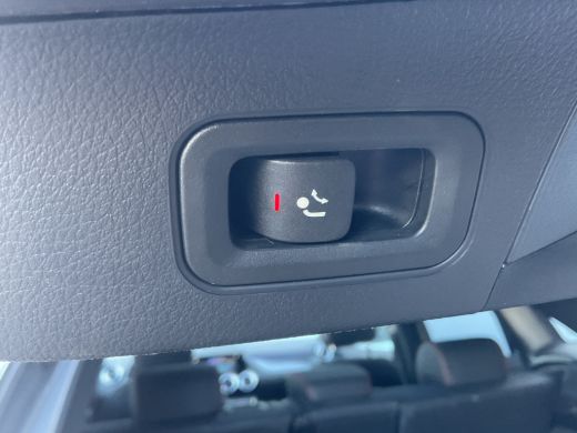 Mercedes-Benz GLA 180 Aut7 Solution AMG Pano.dak Stoel elctr+verw. Carplay Camera Business ActivLease financial lease