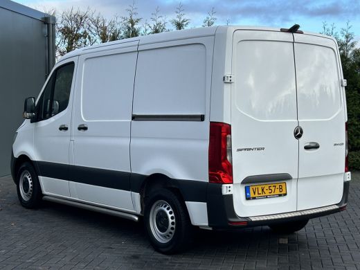 Mercedes-Benz Sprinter 314 CDI / L1H1 / 1e EIG. / 2x SCHUIFDEUR / INRICHTING + LAADKRAAN / CAMERA / AIRCO / CRUISE / NAV... ActivLease financial lease