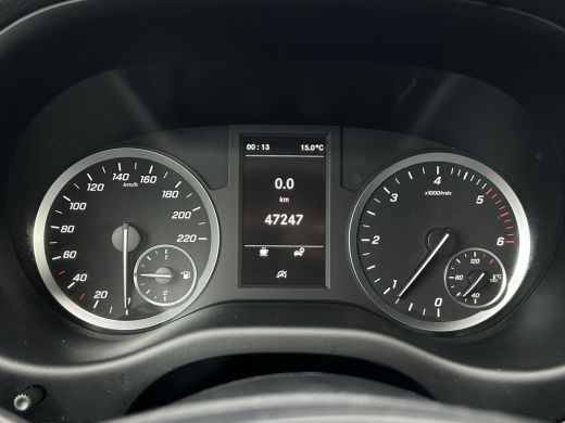 Mercedes-Benz Vito 110 CDI 102 PK RWD / L2H1 / 1e EIG. / 47.247 KM !! / TREKHAAK / ECC AIRCO / CRUISE / BLUETOOTH / PDC ActivLease financial lease