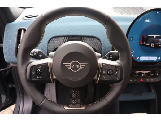 Mini Countryman C Automaat / Favoured Trim / Pakket XL / 19" Kaleido Spoke 2-tone / Trekhaak ActivLease financial lease