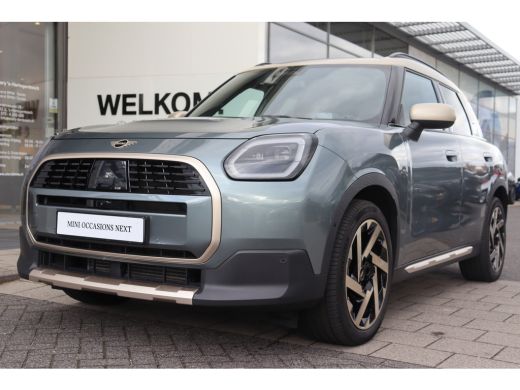 Mini Countryman C Automaat / Favoured Trim / Pakket XL / 19" Kaleido Spoke 2-tone / Trekhaak ActivLease financial lease