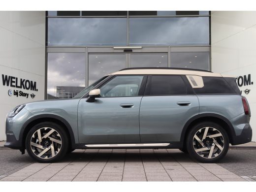 Mini Countryman C Automaat / Favoured Trim / Pakket XL / 19" Kaleido Spoke 2-tone / Trekhaak ActivLease financial lease