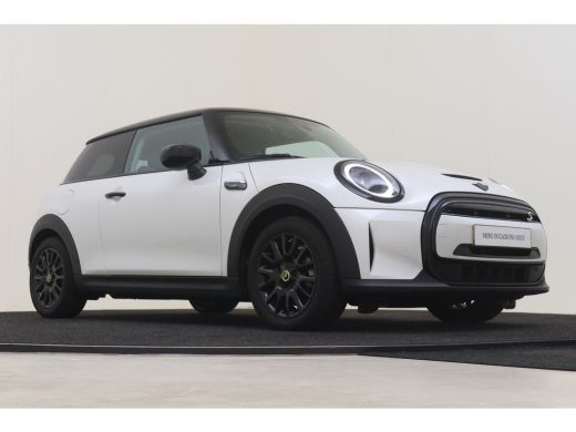 Mini Electric Classic / Sportstoelen / LED / Stoelverwarming / Cruise Control / Airconditioning / PDC ActivLease financial lease