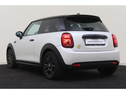 Mini Electric Classic / Sportstoelen / LED / Stoelverwarming / Cruise Control / Airconditioning / PDC ActivLease financial lease