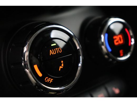 Mini Electric Classic / Sportstoelen / LED / Stoelverwarming / Cruise Control / Airconditioning / PDC ActivLease financial lease