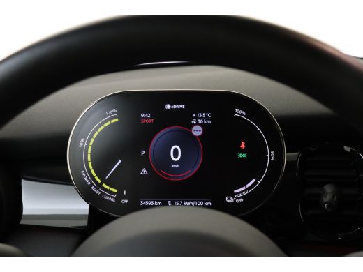 Mini Electric Classic / Sportstoelen / LED / Stoelverwarming / Cruise Control / Airconditioning / PDC ActivLease financial lease