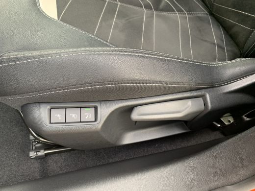 Opel Corsa-e Ultimate 50 kWh Airco | Alcantara | Cruise Control | Keyless | LED | Navi | Massagestoel | PDC Ac... ActivLease financial lease