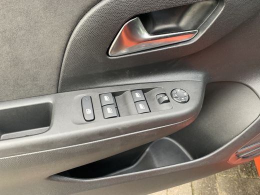 Opel Corsa-e Ultimate 50 kWh Airco | Alcantara | Cruise Control | Keyless | LED | Navi | Massagestoel | PDC Ac... ActivLease financial lease