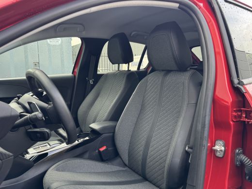 Peugeot 208 1.2 Mild Hybrid Allure 145PK AUT | Comfort Pakket | Keyless Start & Entry | Achteruitrijcamera | ... ActivLease financial lease