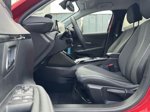 Peugeot 208 1.2 Mild Hybrid Allure 145PK AUT | Comfort Pakket | Keyless Start & Entry | Achteruitrijcamera | ... ActivLease financial lease