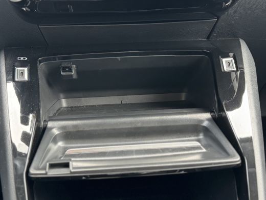 Peugeot 208 1.2 Mild Hybrid Allure 145PK AUT | Comfort Pakket | Keyless Start & Entry | Achteruitrijcamera | ... ActivLease financial lease