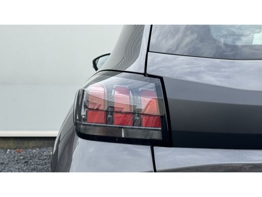 Peugeot 208 1.2 PureTech Like 74PK | Trekhaak | Airco | Bandenspanningscontrolesysteem | Bluetooth | Cruise C... ActivLease financial lease