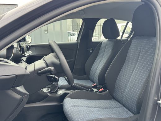 Peugeot 208 1.2 PureTech Like 74PK | Trekhaak | Airco | Bandenspanningscontrolesysteem | Bluetooth | Cruise C... ActivLease financial lease