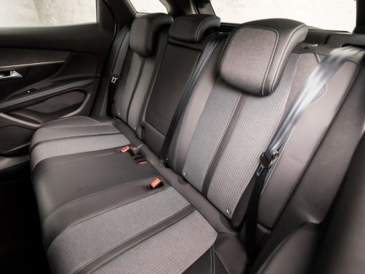 Peugeot 3008 1.2 PureTech Allure Sport (NIEUW MODEL, APPLE CARPLAY, GROOT NAVI, PARELMOER, LEDER, 360 CAMERA, ... ActivLease financial lease